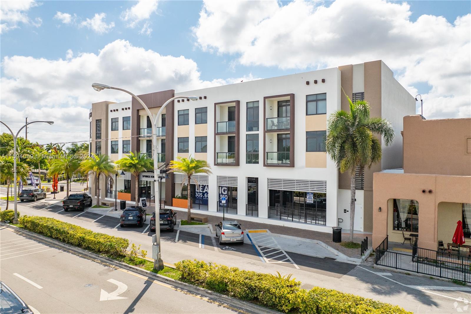 1 Curtiss Parkway, Miami Springs, Miami Springs, FL 33166