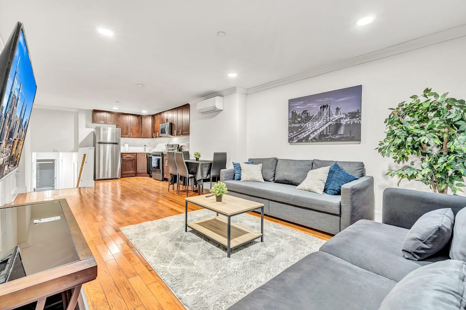 2026 Chestnut Street Apt #1F, Rittenhouse Square, Philadelphia, PA 19103