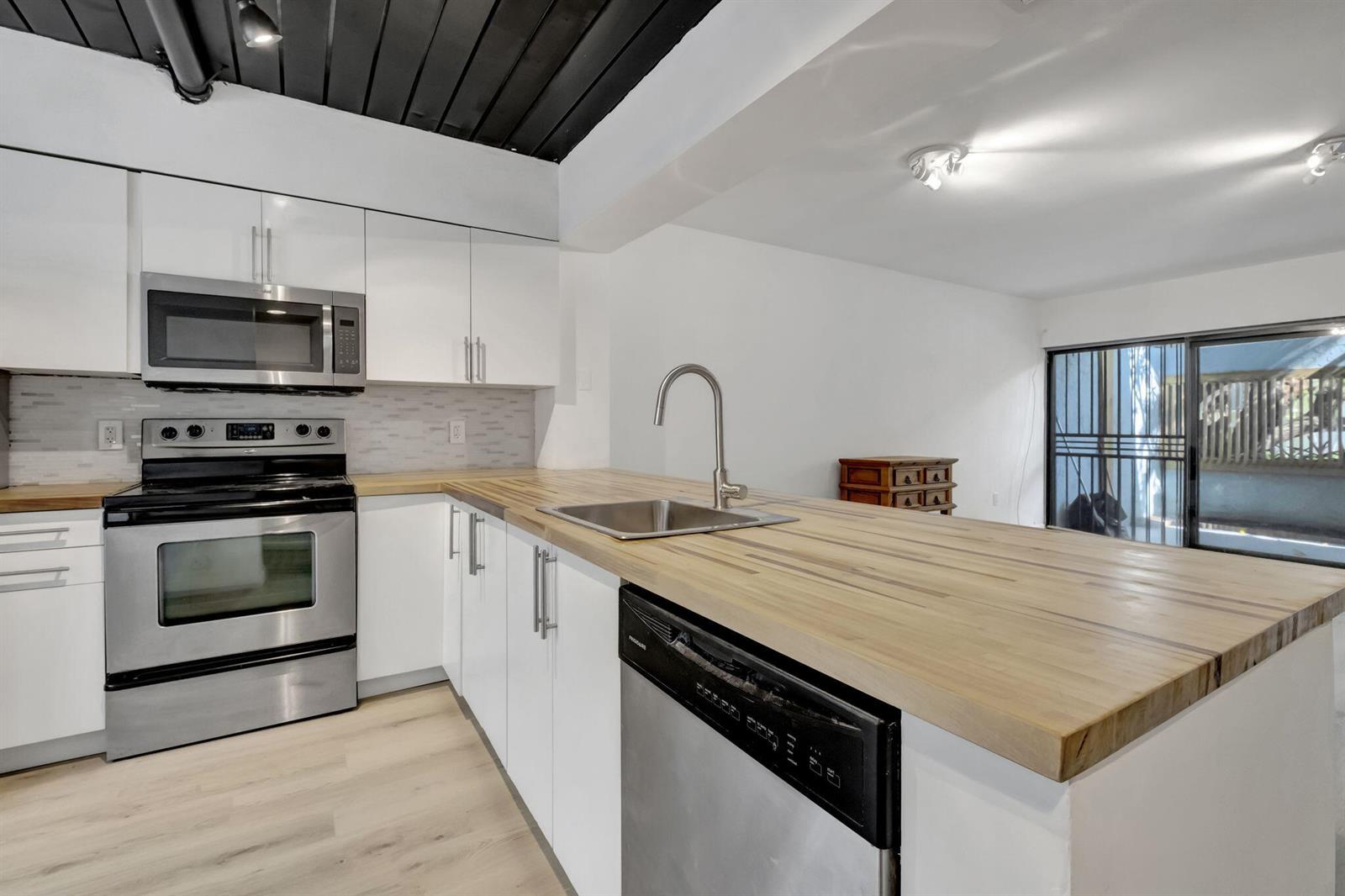 519 Northeast 38th Street, Upper East Side, Miami, FL 33137