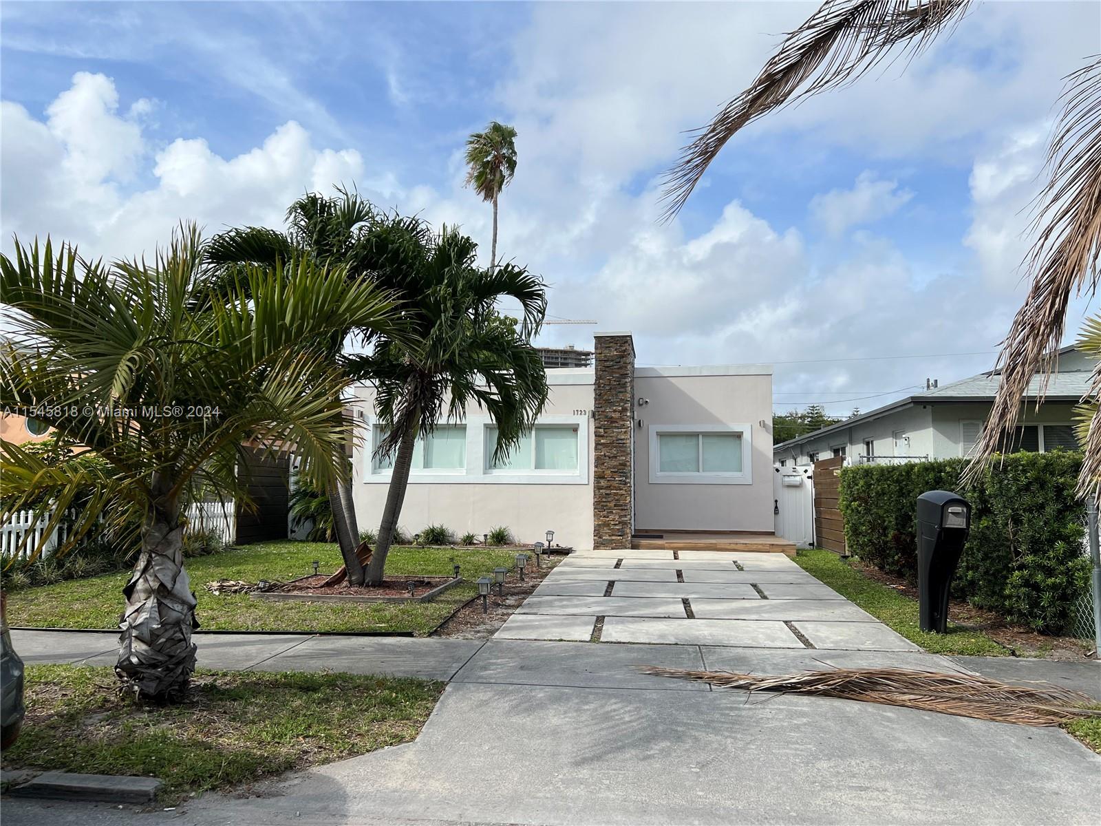 1723 Jefferson Street, Central Business District, Hollywood, FL 33020