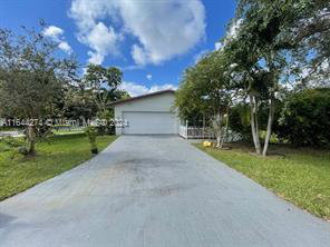 7502 Northwest 41st Street, The Dells, Coral Springs, FL 33065