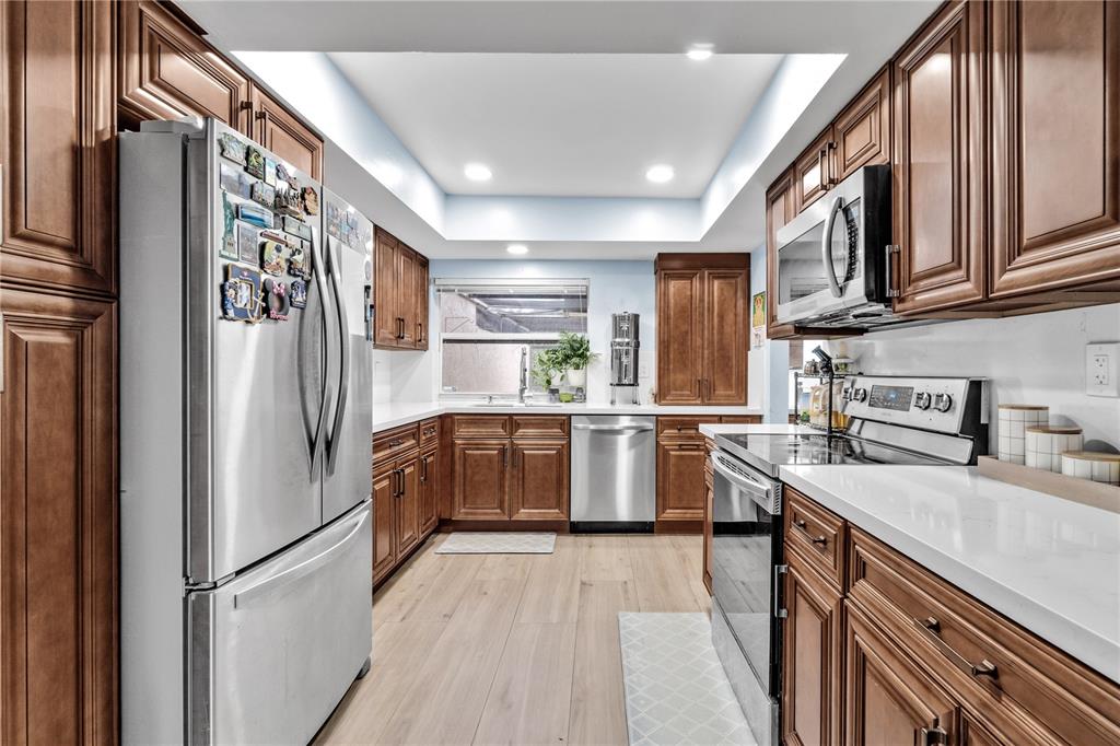 607 Village Lake Drive, PATIO VILLAS SECTION ONE, Weston, FL 33326