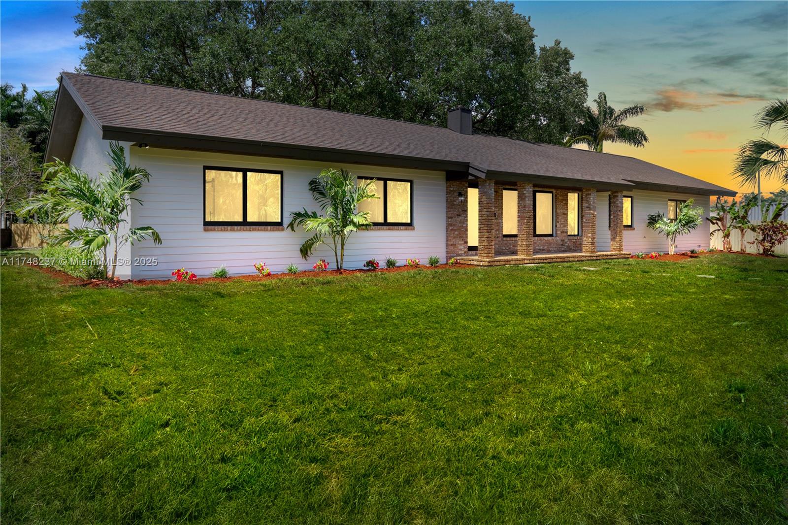 25000 Southwest 144th Avenue, TROPICAL FRUIT GROVES SEC 1, Homestead, FL 33033