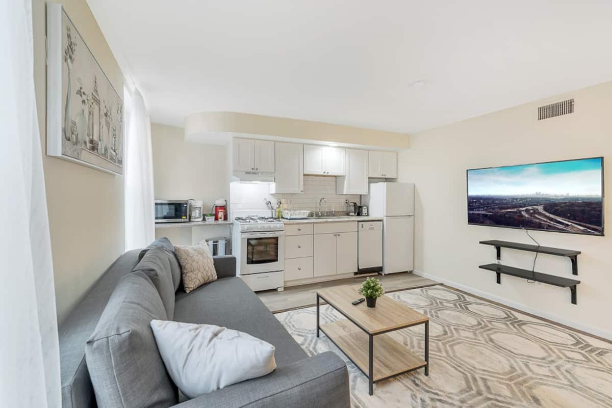 412 South 15th Street Apt #3F, Rittenhouse Square, Philadelphia, PA 19146