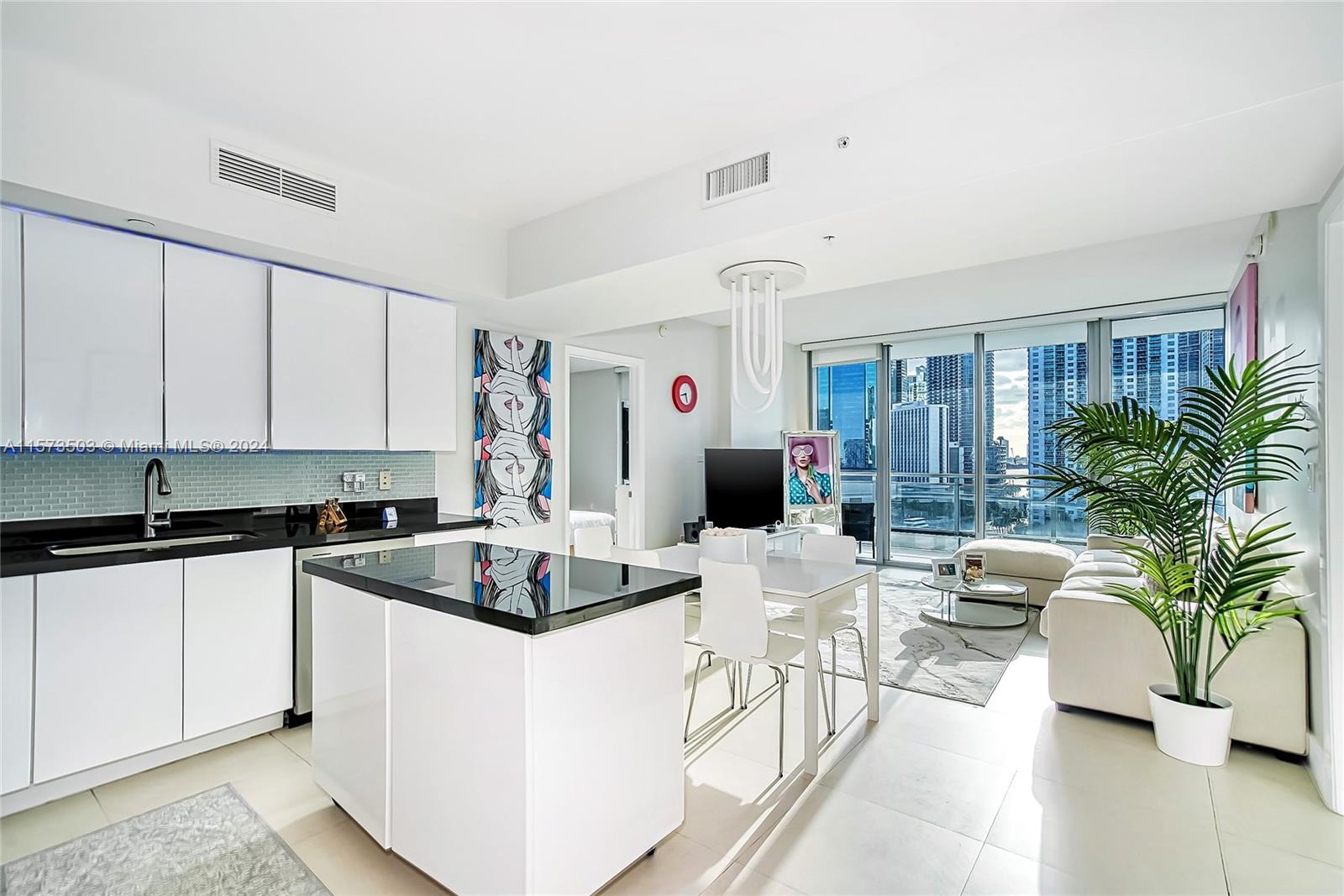 92 Southwest 3rd Street, Downtown Miami, Miami, FL 33130