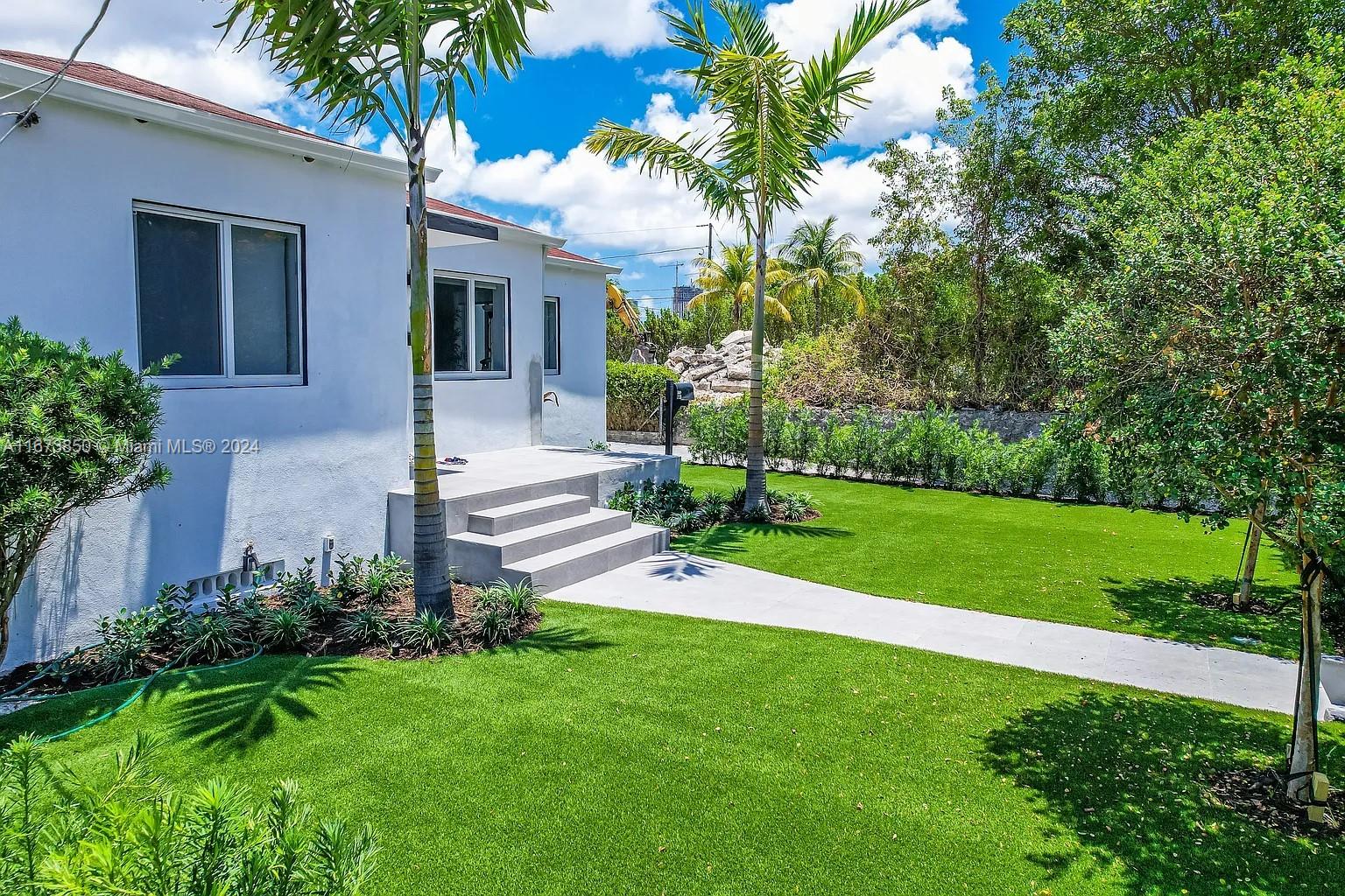 1117 Southwest 13th Street, Coral Way, Miami, FL 33129